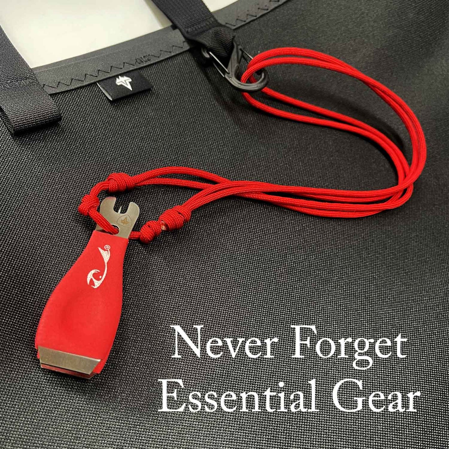 Four External gear loops for you to clip on essential gear that you don't want to forget at home - nippers, floatant, or other fly fishing tools connect easy for storage and transport